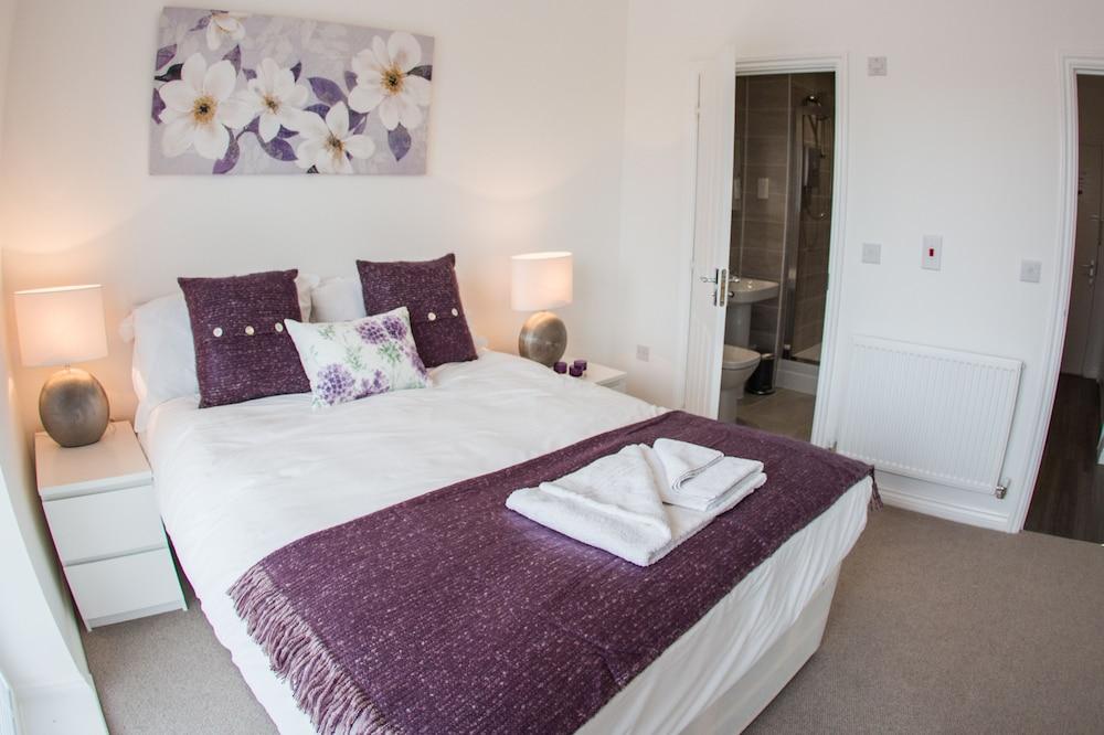 Shortstaymk Campbell Park: Serviced Houses with Sky Sports & Free Wi-Fi Milton Keynes Exterior photo