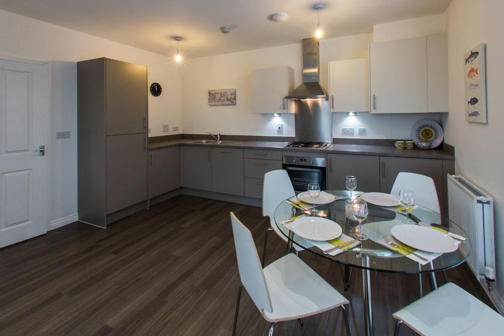 Shortstaymk Campbell Park: Serviced Houses with Sky Sports & Free Wi-Fi Milton Keynes Exterior photo